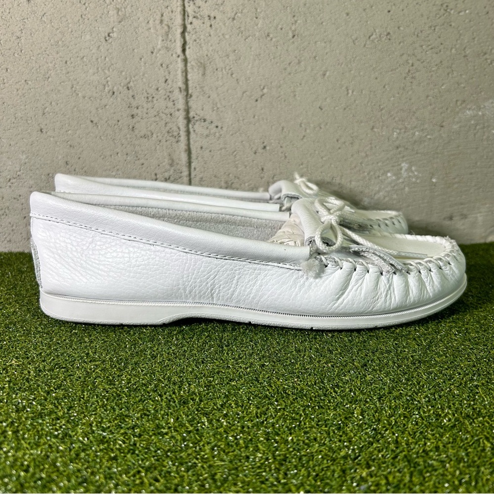 Minnetonka White Unbeaded Kiltie 204 Moccasin Loafer Shoes Women’s 11